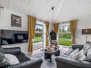 Holiday Home Veijo - 400m to the fjord by Interhome - 5