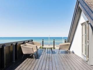 Holiday Home Susan - 20m from the sea by Interhome - 6