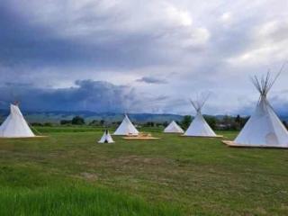 Experience Pet-Friendly Perfection: Classic Tipi Glamping Near Wind River Mountains, WY - 4
