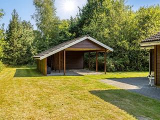 Holiday Home Angantir - 4-8km from the sea by Interhome - 9