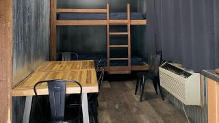 Rustic Cabin Perfect for Small Groups with Picnic Space in Indiana - 8