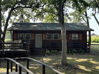 Cozy Cabin Perfect for Family Getaways in Afton, Oklahoma - 0