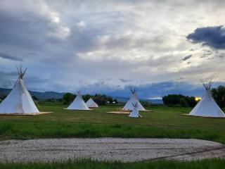 Experience Pet-Friendly Perfection: Classic Tipi Glamping Near Wind River Mountains, WY - 1