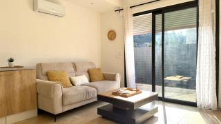 Centrale climatisée deux chambres terrasse parking, saint raphael - 0