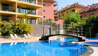 Private Garden and Pool in the Heart of Funchal - 4