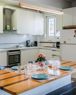 Piraeus Bright Apt - 7