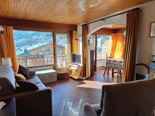 T2 agréable avec cheminée, balcon et parking aux Gets - FR-1-573-145 - 6