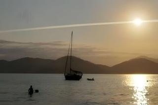 F6 Apto 1o andar perto 3 praias e comércio a pé - 1