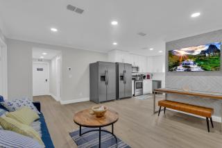 roomstr Connecticut Room 1 Bedroom in South Tampa with Shared Full Bathroom & FREE COFFEE - 4