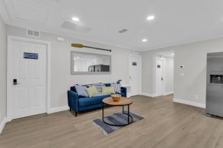 roomstr Connecticut Room 1 Bedroom in South Tampa with Shared Full Bathroom & FREE COFFEE - 2