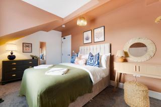 New! Stylish 2BR in Gladstone - 9