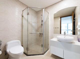 Luxury 2BR Apartment Landmark 81 View Vinhomes Central Park - 5