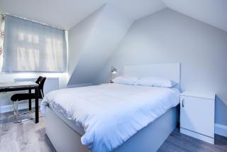 Cosy Flat close to Elizabeth Line - 0