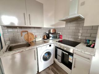 The Amber Suite - Budget Stay - Sleeps 4 - 7