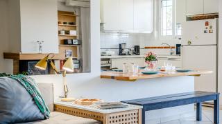 Piraeus Bright Apt - 3