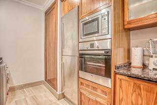 Micheal Angelo towers - 6