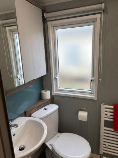 Caravan 4 Hurst View - 5