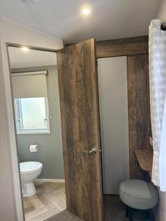 Caravan 4 Hurst View - 4