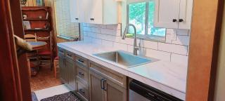 Lakeview Lodge, bookable boat slip! - 5