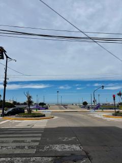 Departamento en peatonal y el mar - 3