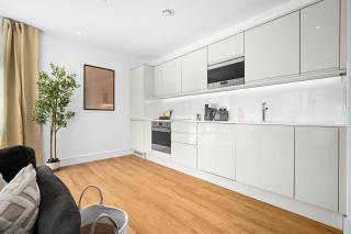 Stylish 2 Bed Apartment - Fast Wi-fi - Netflix - Juliet Balcony 419S - 6