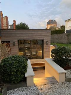 Charme et jardin , mer à 200 mètres - 9