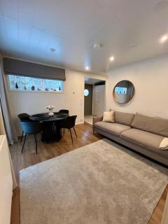 Arctic Circle Guesthouse - 5