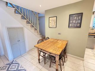 Luxury 2 bedroom cottage overlooking the River Wye - 1