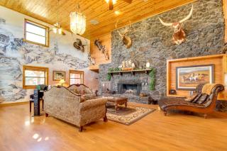 Near Sitgreaves Natl Park High Country Farmhouse - 9