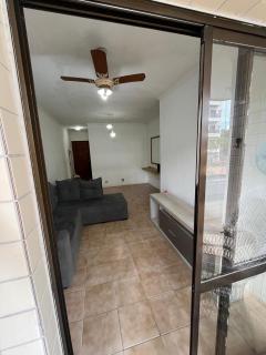 Apartamento no Guarujá-SP 8min andando até a praia - 0