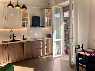 Charming king appartment with balcony and jacuzzi - 8