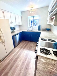 2BR Home & 1BR RV COMBO - 5