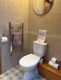 Surrounded by fields just 3 miles from Stratford - upon Avon - Alveston Pastures Retreat - 2