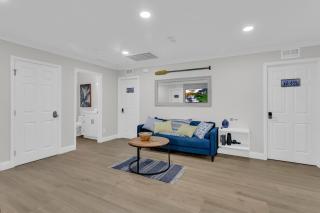 roomstr New Mexico Suite 1 Bedroom in South Tampa with Private Full Bathroom & FREE COFFEE - 8