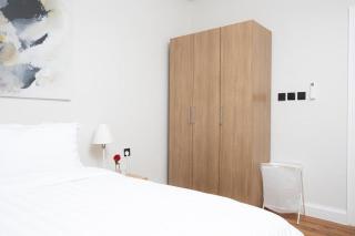 Luxury 1BR Apartment Self Entry - 2