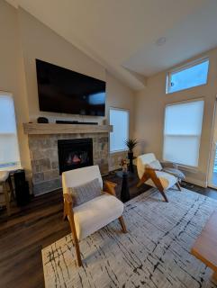 New home & furnishings 4BR 4Bath View Amenities - 4