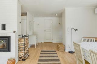 Cottage With Private Lake And Sauna Near Näshult - 2