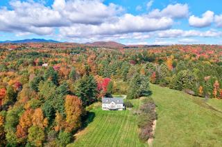 Weeks Hill: 5 br, fireplace, a/c, deck, views - 7