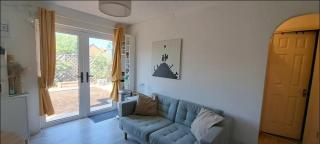 1 bed flat with private garden - 2