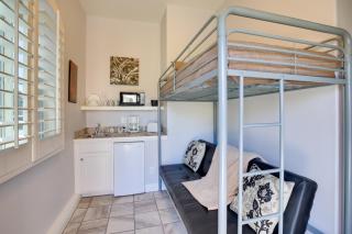 Indio Casita 2 Mi to Coachella and Stage Coach! - 1