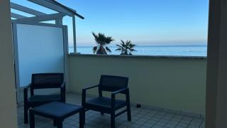 Porto Recanati, meraviglioso trilocale fronte mare - 8