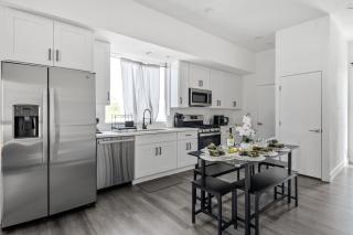 Central 4Bed Bright Parking DTLA USC ExpoPark - 3