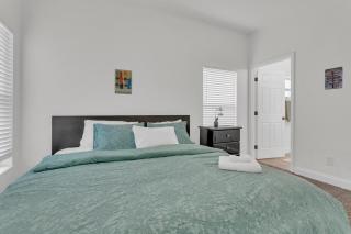roomstr Montana Suite 1 Bedroom in South Tampa with Private Full Bathroom & FREE COFFEE - 7