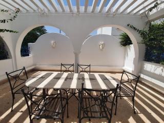 Golden Tulip spacious 1 bedroom with terraces - 8