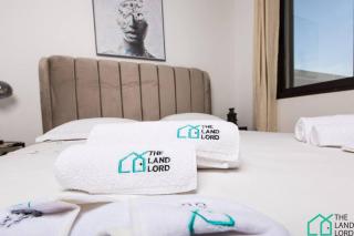 E24 Grand Luxe tout équipé et central - 8