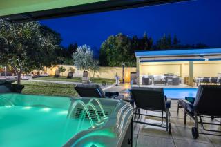Luxury Villa for 14 People near Poreč - 4