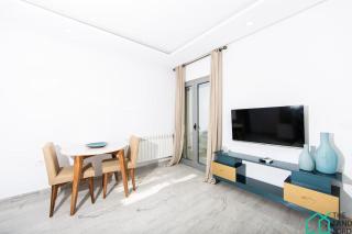 New 1 bedroom with swimming pool next to Lac 2 - 3