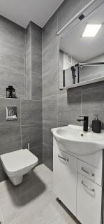 3 Rooms Comfort Apartment Free Parking by CityBeat - 1