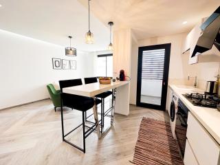 The Business Stay: Brand new in Lac 2 - Al ‘Uwaynah - 8