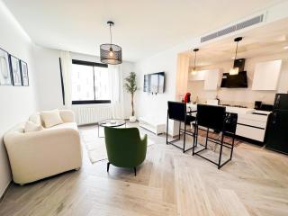 The Business Stay: Brand new in Lac 2 - Al ‘Uwaynah - 2